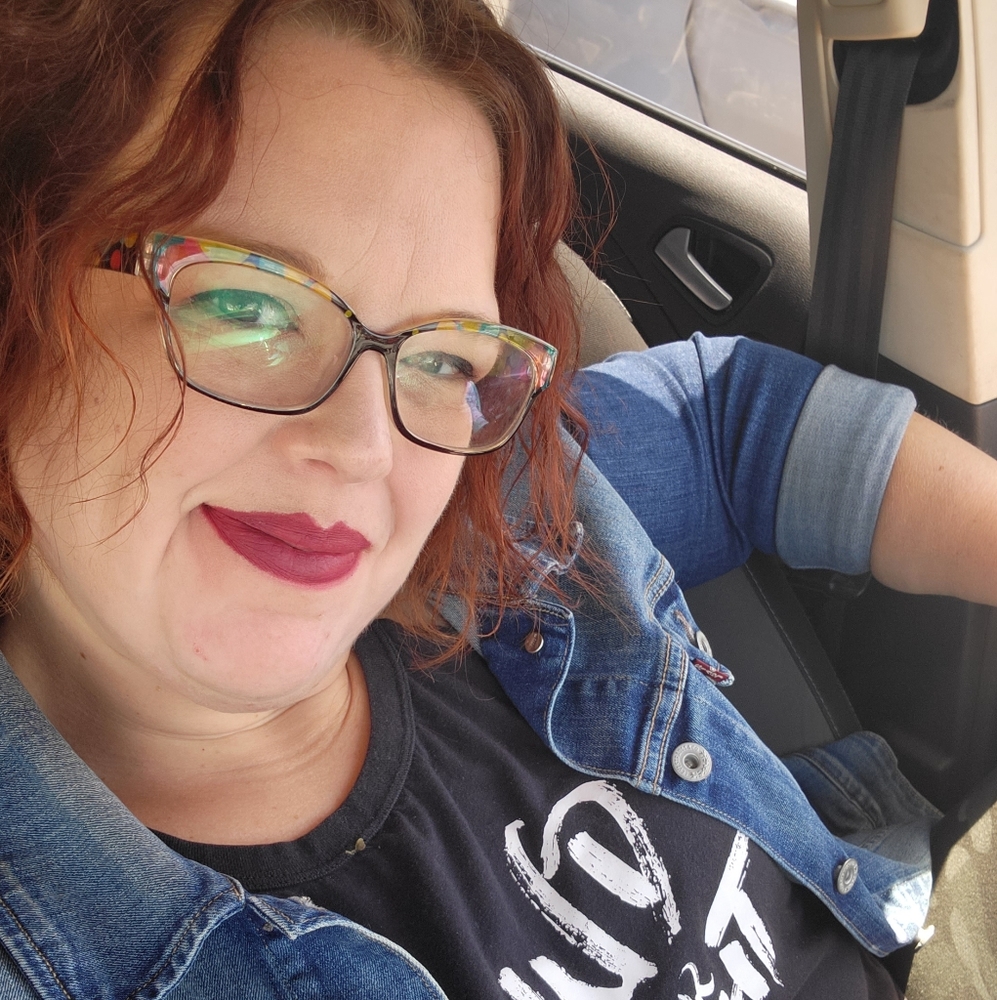 Meet your Posher, Ashley